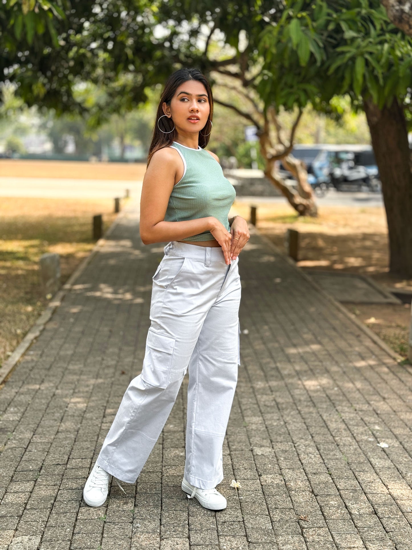Crew Neck Contrast Line Top